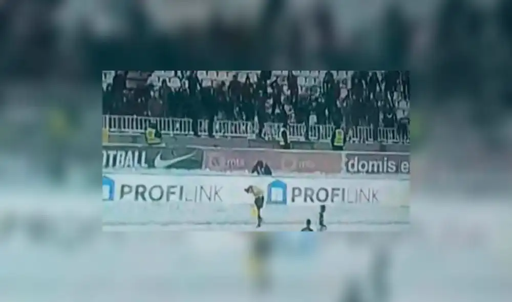 Hinchas del  Partizán atacaron a árbitro lanzándole bolas de nieve 