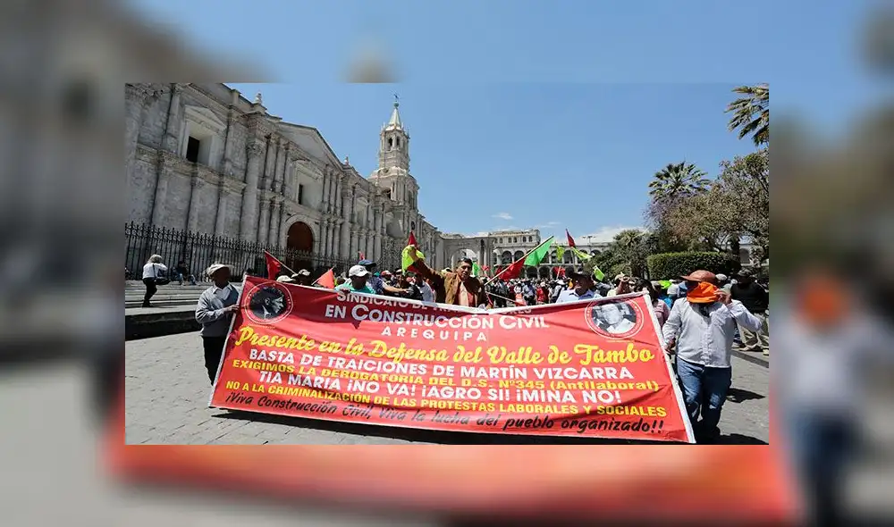Manifestantes marcharon de manera pacífica Manifestantes marcharon de manera pacífica