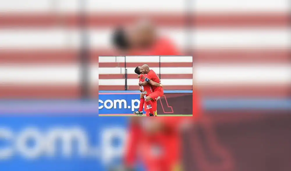 Festejo de Molina en el último triunfo ante Ayacucho FC Foto: Liga 1