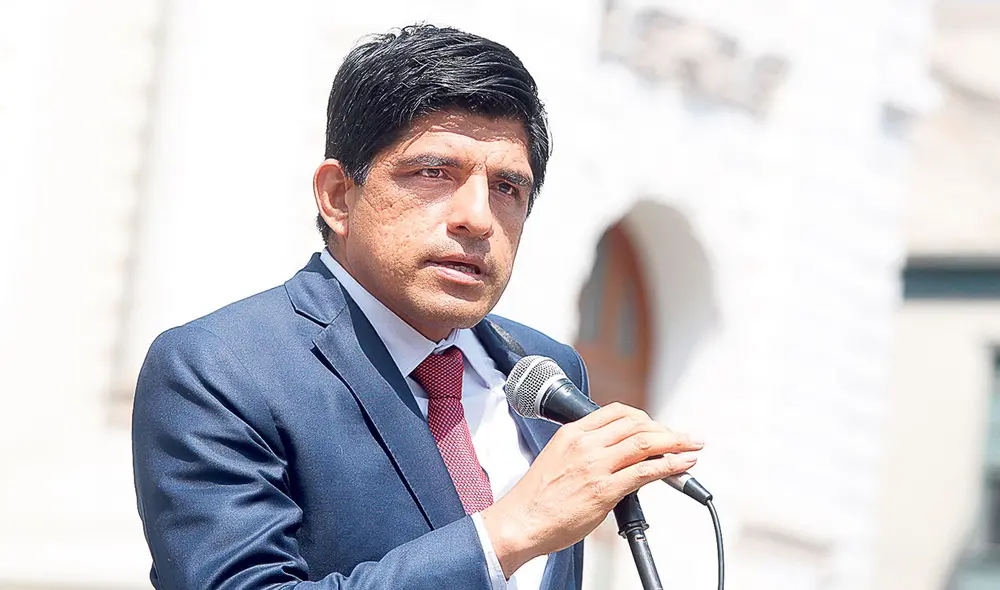Demanda. Exministro del Interior Juan Carrasco está en la mira de la oposición en el Congreso