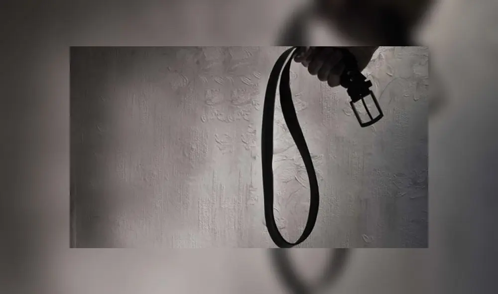 La Policía de Argentina investiga el caso de maltrato infantil, en el que un hombre obligó a un niño de cinco años a fumar. Foto: Referencial