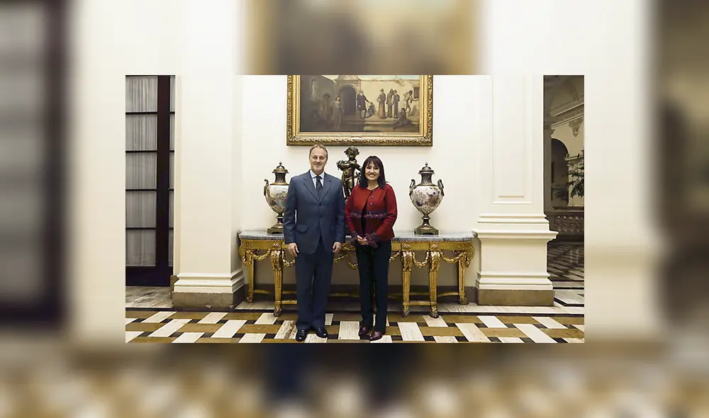 Reunión. Alcalde Muñoz habló con jefa de la ATU, María Jara.