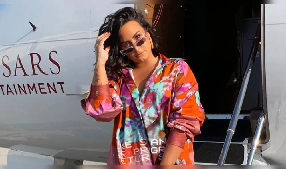Demi Lovato enseña sus celulitis con atrevida foto en bikini 