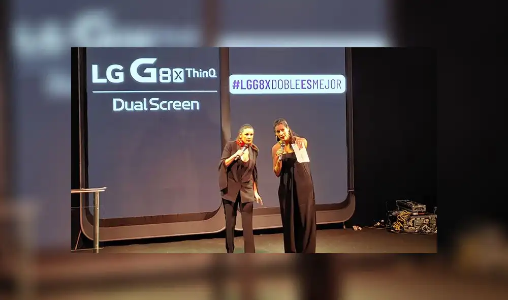 Gianella Neyra y Rebeca Scribens en la presentación del LG G8XThinQ Dual Screem.