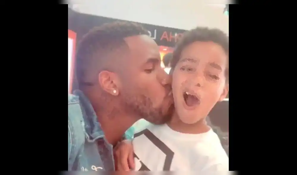 Jefferson Farfán quedó pasmado al ver la lista de regalos de su hijo [VIDEO]