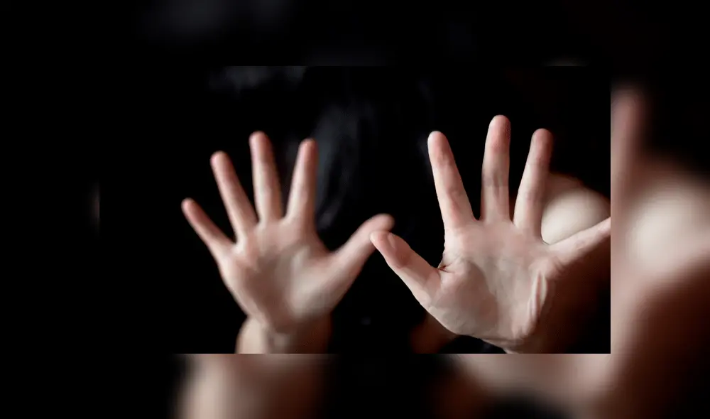 Mujer lo denunció por acoso cibernético. Mujer lo denunció por acoso cibernético.