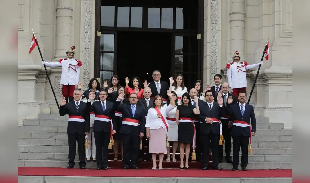 Boluarte tomó juramento al nuevo Gabinete que preside Alberto Otárola. Foto: John Reyes/La República