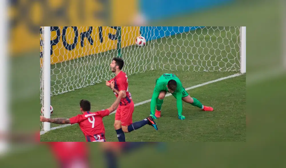 Olimpia vs Cerro Porteño: potente 'testazo' de Mathias Villasanti para el 1-0 [VIDEO]