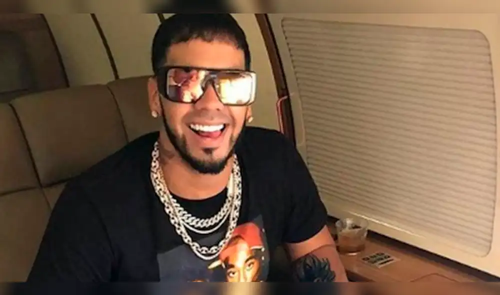 Anuel AA se enfrenta a Ivy Queen tras nombrar reina del reggaetón a Karol G