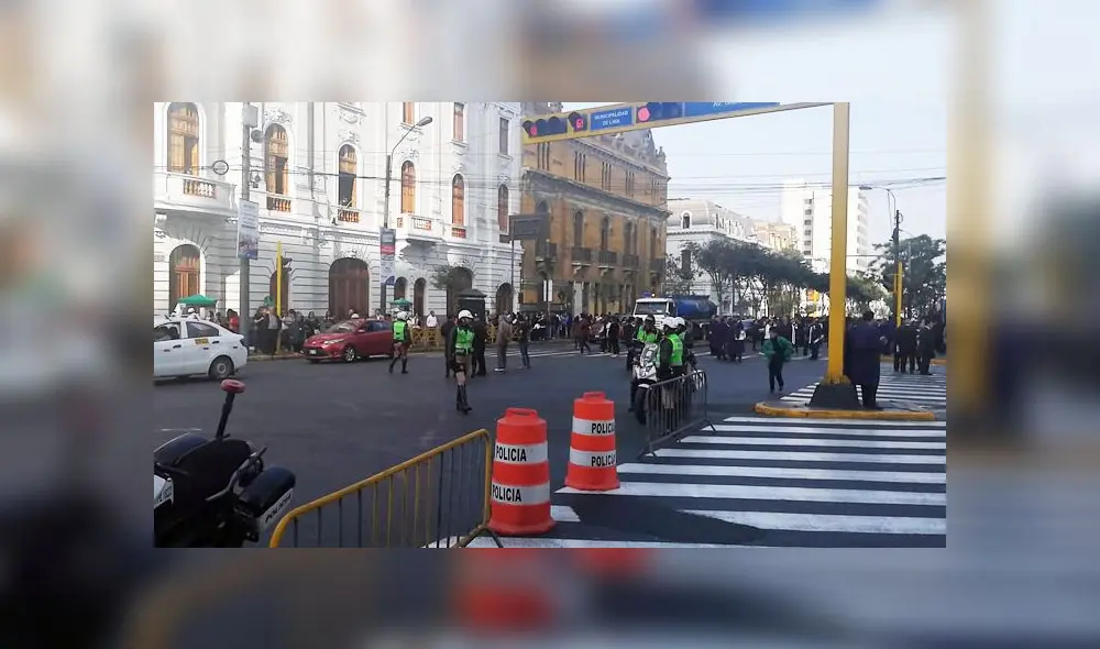 Parte del recorrido incluye visitar los hospitales Arzobispo Loayza y San Bartolomé. Foto: Jordan Navarro. Parte del recorrido incluye visitar los hospitales Arzobispo Loayza y San Bartolomé. Foto: Jordan Navarro.