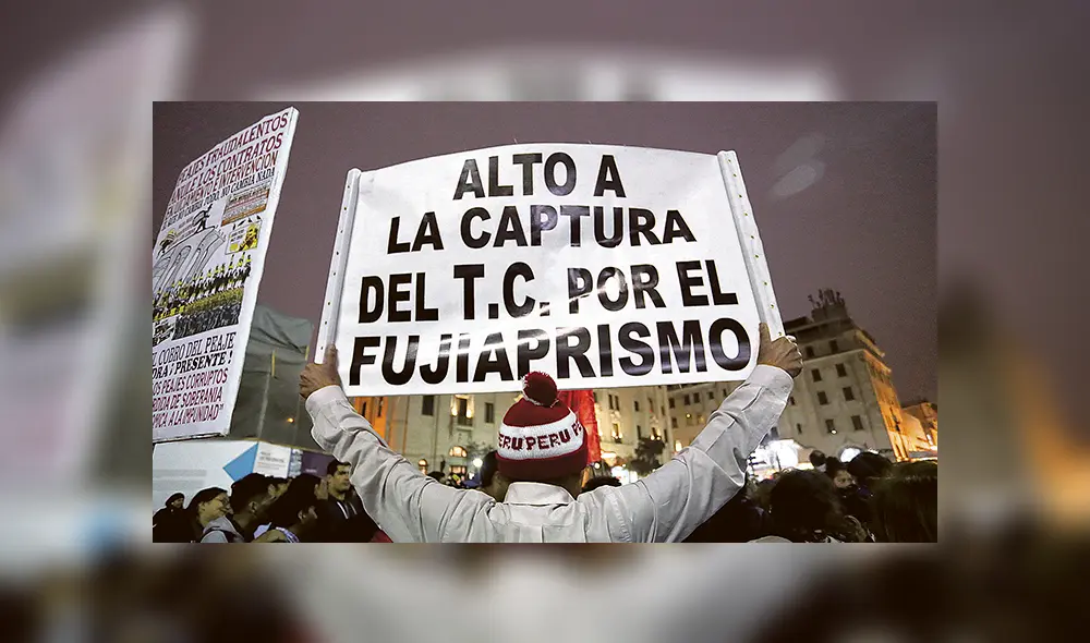 Pueblo apoyó el cierre del Congreso Pueblo apoyó el cierre del Congreso