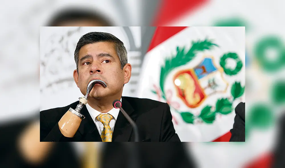 En la mira. Luis Galarreta, cuestionado expresidente del Congreso, en silencio sobre los dudosos contratos de su gestión.