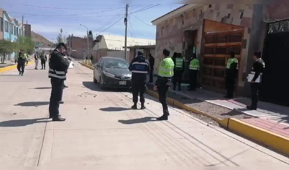 Asalto ocurrió en el jirón Honduras de la urbanización Amauta. Foto: Captura de video/Fama Tv Asalto ocurrió en el jirón Honduras de la urbanización Amauta. Foto: Captura de video/Fama Tv