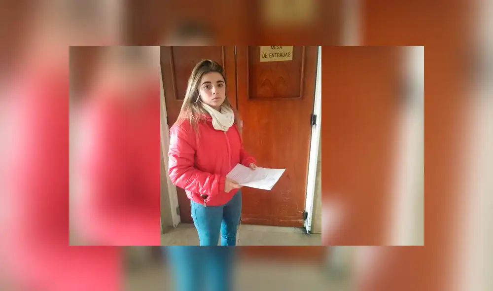 Joven es criticada en Argentina por versión feminista del Himno Nacional. Foto: Twitter/@LuciaAlvarezVas Joven es criticada en Argentina por versión feminista del Himno Nacional. Foto: Twitter/@LuciaAlvarezVas