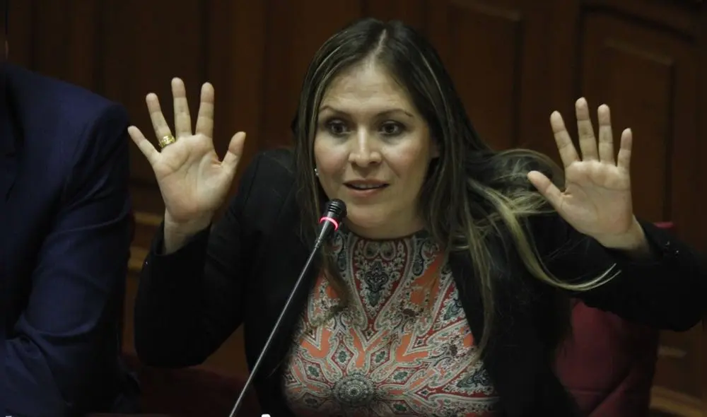 Vilcatoma demanda al TC declarar inconstitucional ley que garantiza el pago de reparaciones Vilcatoma demanda al TC declarar inconstitucional ley que garantiza el pago de reparaciones