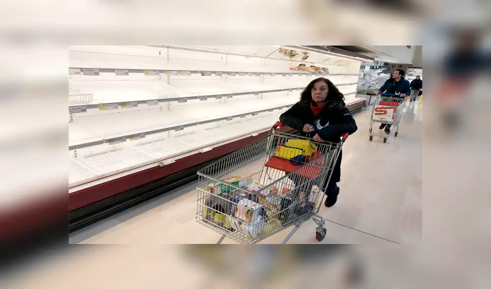 Los supermercados en Italia lucen vacíos luego que los ciudadanos tomaran alimentos como agua y enlatados. Foto: Difusión. Los supermercados en Italia lucen vacíos luego que los ciudadanos tomaran alimentos como agua y enlatados. Foto: Difusión.