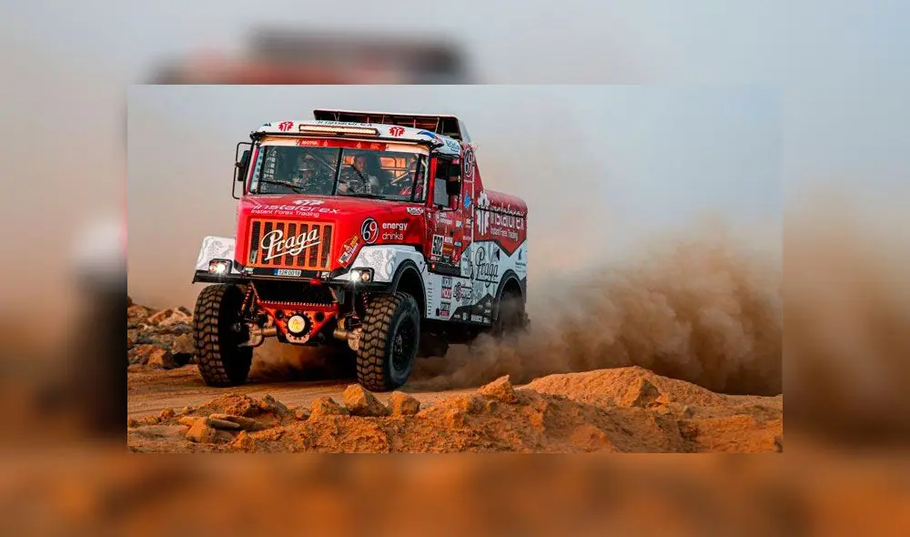 Autos, motos, ssv, quads y camiones recorrerán el desierto saudí. Foto: Dakar
