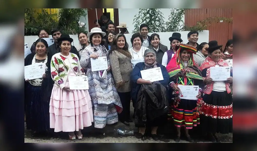 Mincetur: 81 artesanos del Perú son reconocidos como expertos en diseño textil Mincetur: 81 artesanos del Perú son reconocidos como expertos en diseño textil