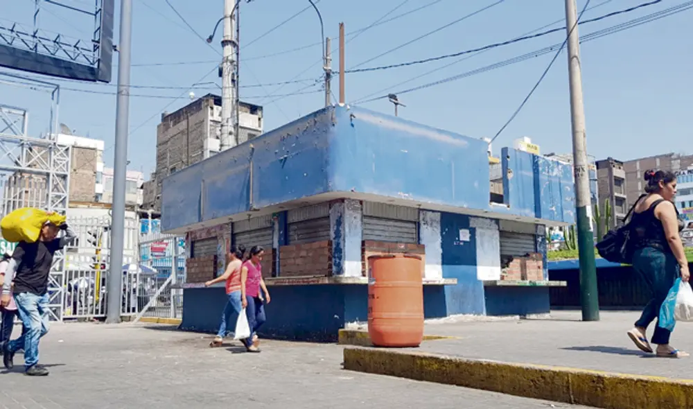 Negocio. Los stands de comida funcionaban en áreas verdes.