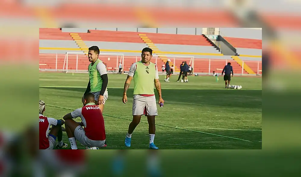 Polémico. Hernán Hinostroza en la mirada de todos.