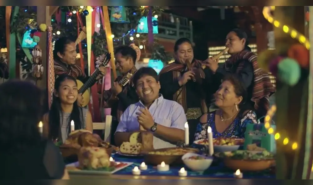 Noche buena en familia. La cena, un clásico de estas fechas. Foto: D'Onofrio