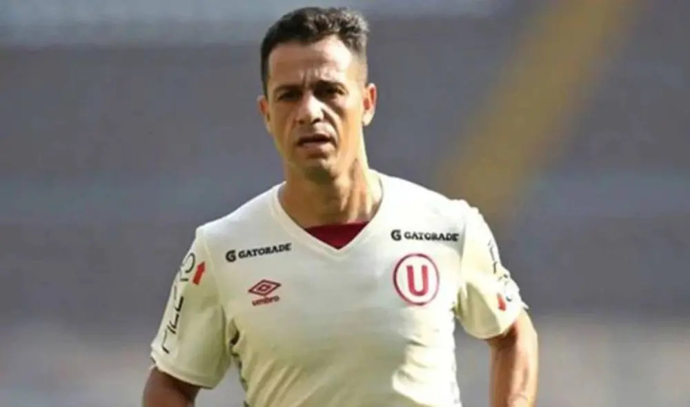 Diego Guastavino jugó tres temporadas en Universitario (2013-16-17). Diego Guastavino jugó tres temporadas en Universitario (2013-16-17).