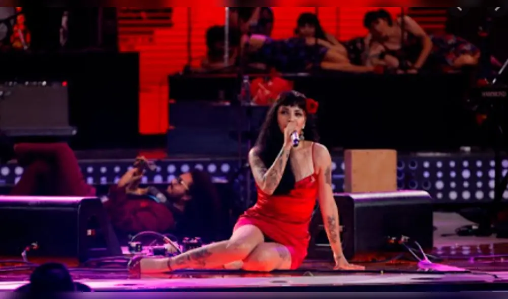 Mon Laferte hizo vibrar el escenario de la Quinta Vergara en Viña del Mar 2017.