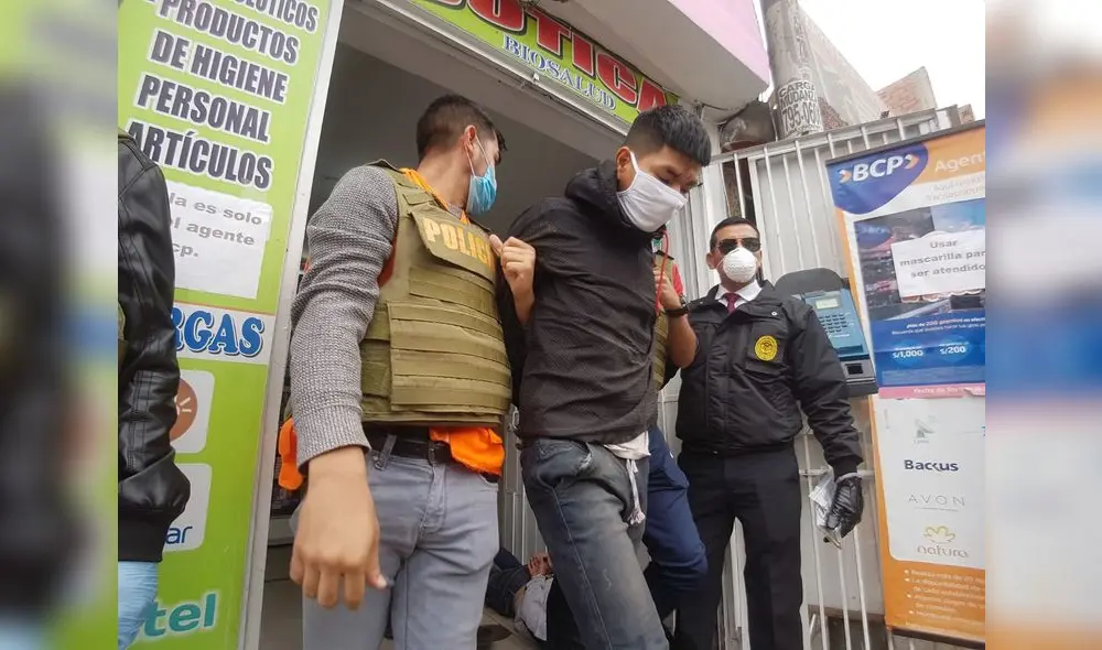 Policías frustraron robo a botica de Fiori. Créditos: Grace Mora / URPI-GLR.