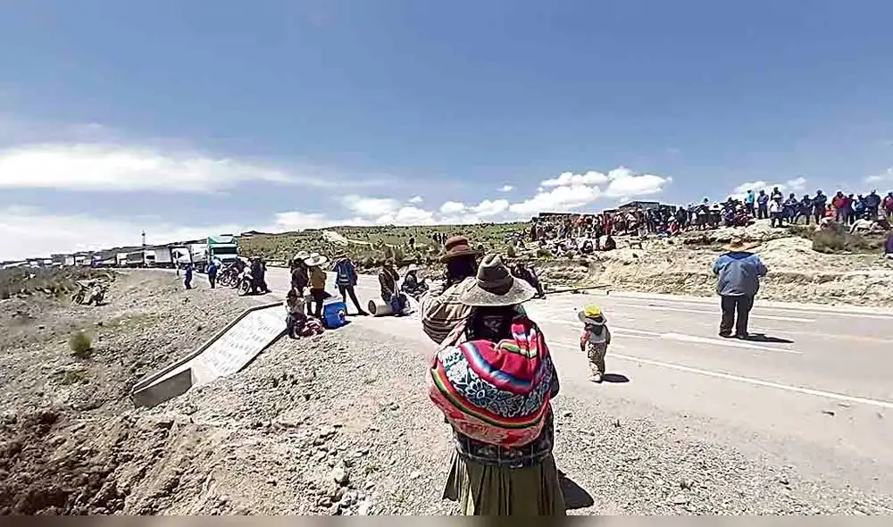 "Armisticio". Comuneros se reunieron y decidieron habilitar el tránsito en las vías que conectan con otras regiones.