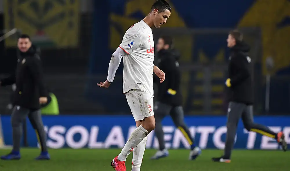 Cristiano Ronaldo es rechazado por Bayern Múnich. Cristiano Ronaldo es rechazado por Bayern Múnich.