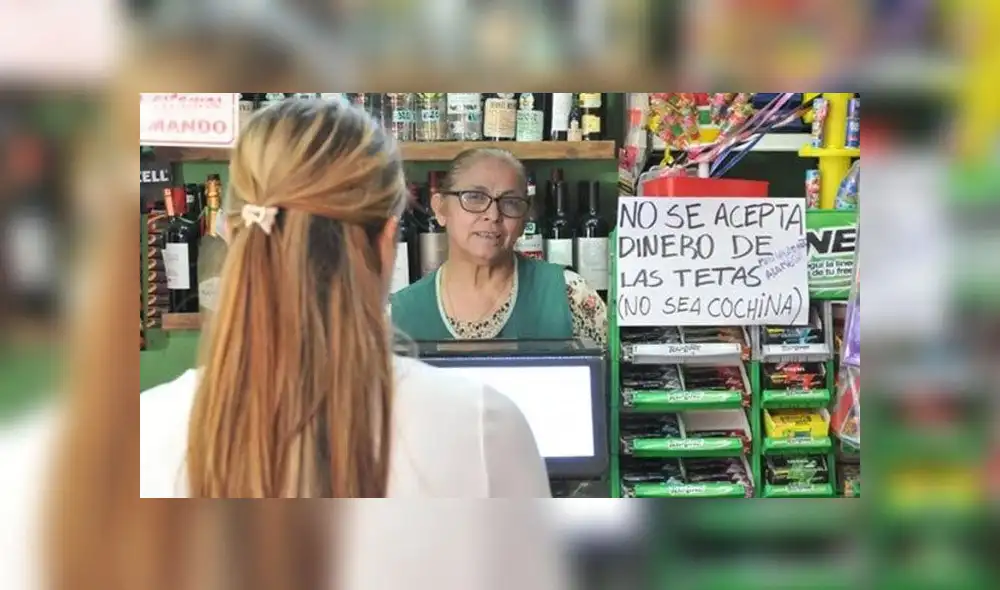 Dueña de tienda rechaza billetes guardados entre los senos de las clientas