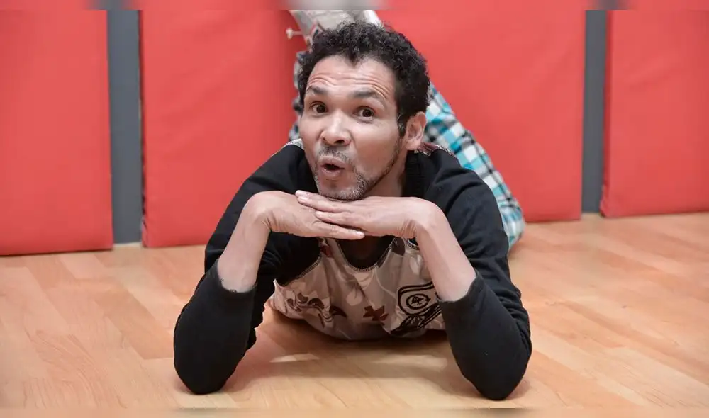 Natalie Vértiz fue presa de bromas pesadas de Kike Suero en el Reventonazo de la Chola. Foto: La República Natalie Vértiz fue presa de bromas pesadas de Kike Suero en el Reventonazo de la Chola. Foto: La República