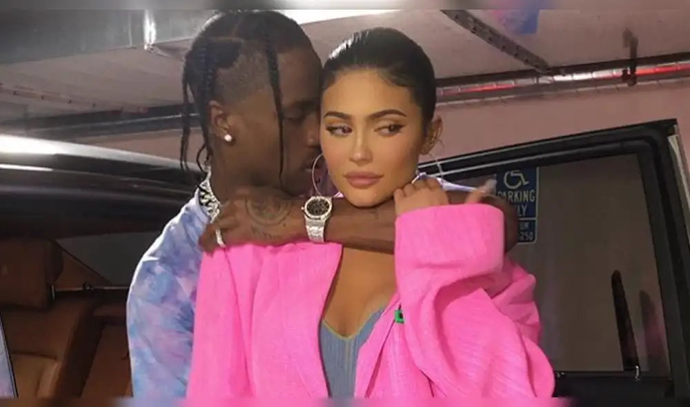 Kylie Jenner recuerda a su ex frente a Drake durante fiesta [VIDEO]