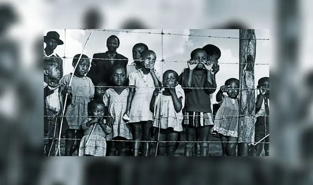 A 25 años del fin del apartheid, pueblo de Sudáfrica "no es libre" A 25 años del fin del apartheid, pueblo de Sudáfrica "no es libre"