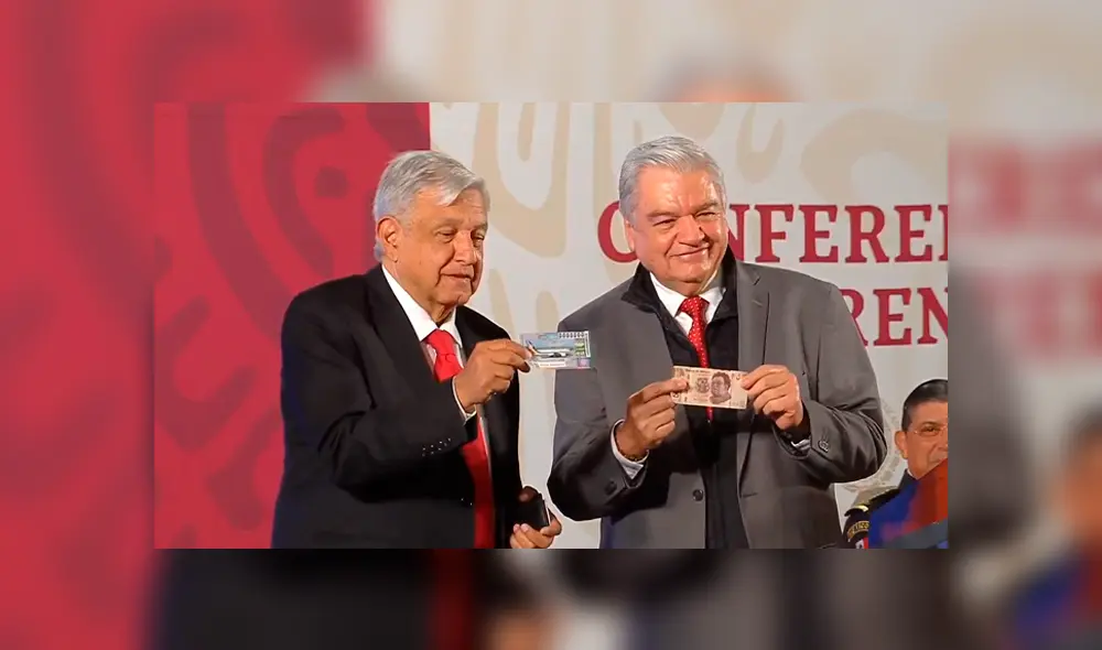 AMLO compra boleto de 500 pesos para rifa de avión presidencial