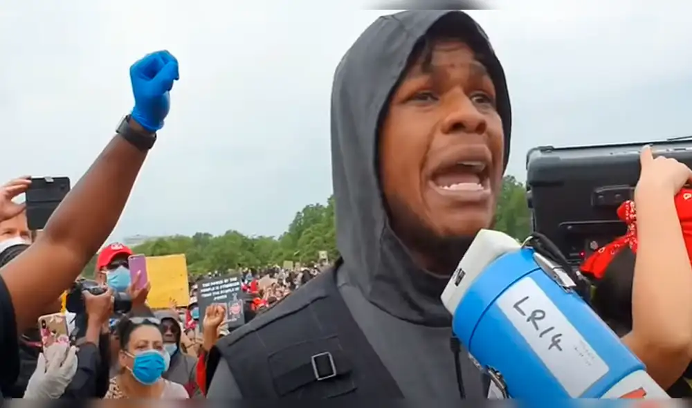 John Boyega, actor de Star Wars, rompe en llanto en plena manifestación en contra el racismo en Londres