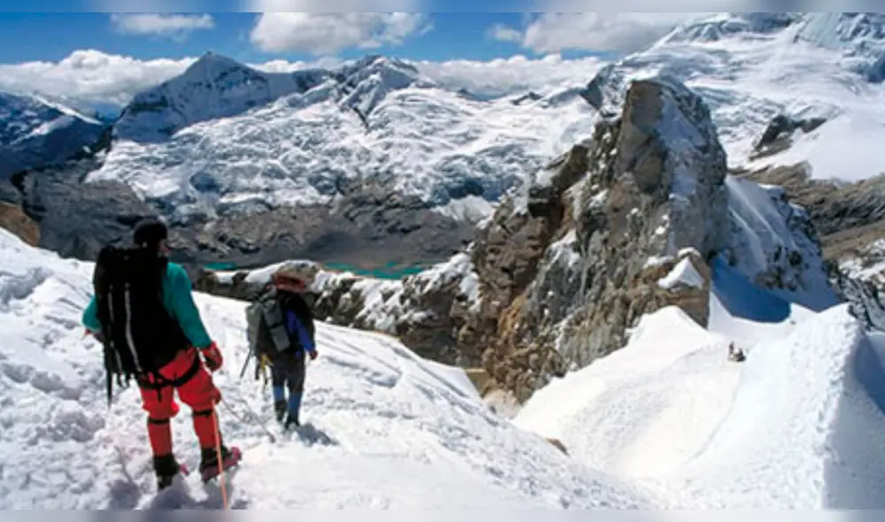 Familiares solicitan que non cese labores de búsqueda. Familiares solicitan que non cese labores de búsqueda.