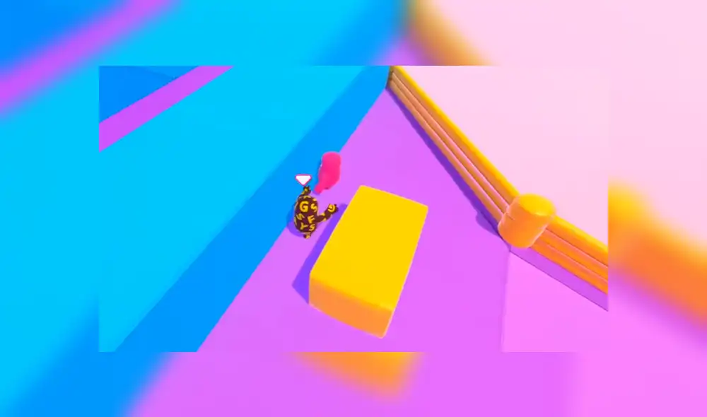 Lo mejor es que se esforzó por llamar su atención. Lo mejor es que se esforzó por llamar su atención.