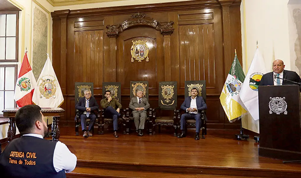En la casona. Presidente de la Mancomunidad Lima Este resalta el convenio con San Marcos. (Foto: F. Matos) En la casona. Presidente de la Mancomunidad Lima Este resalta el convenio con San Marcos. (Foto: F. Matos)