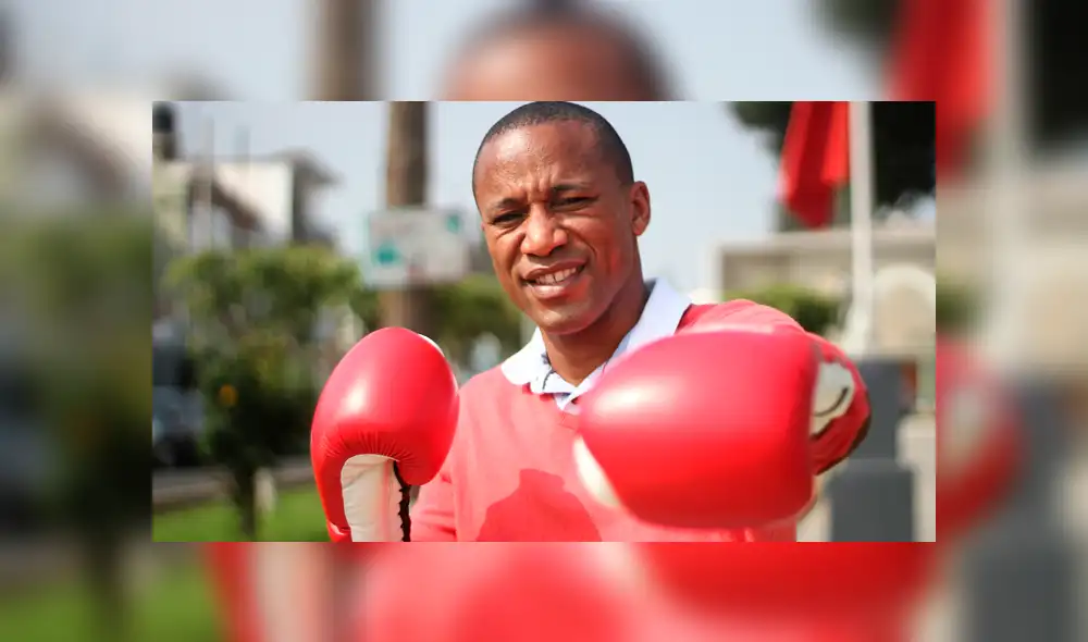 Carlos 'Mina' Zambrano está de vuelta: peleará por el título mundial vacante de peso pluma IBA