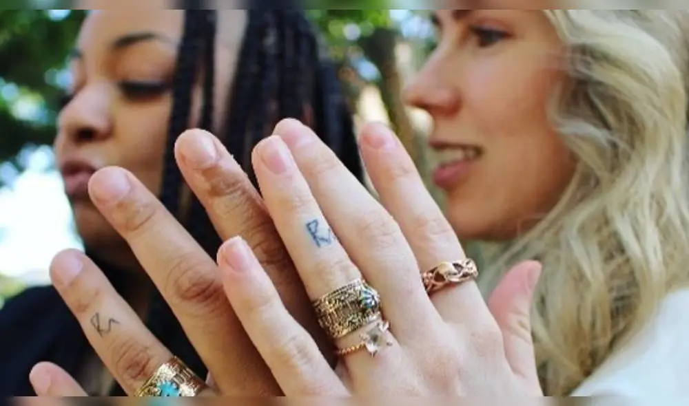 Las fotografías muestran la sencilla ceremonia que tuvo lugar en el jardín de su vivienda, debido a la actual pandemia de coronavirus. (Foto: Instagram)