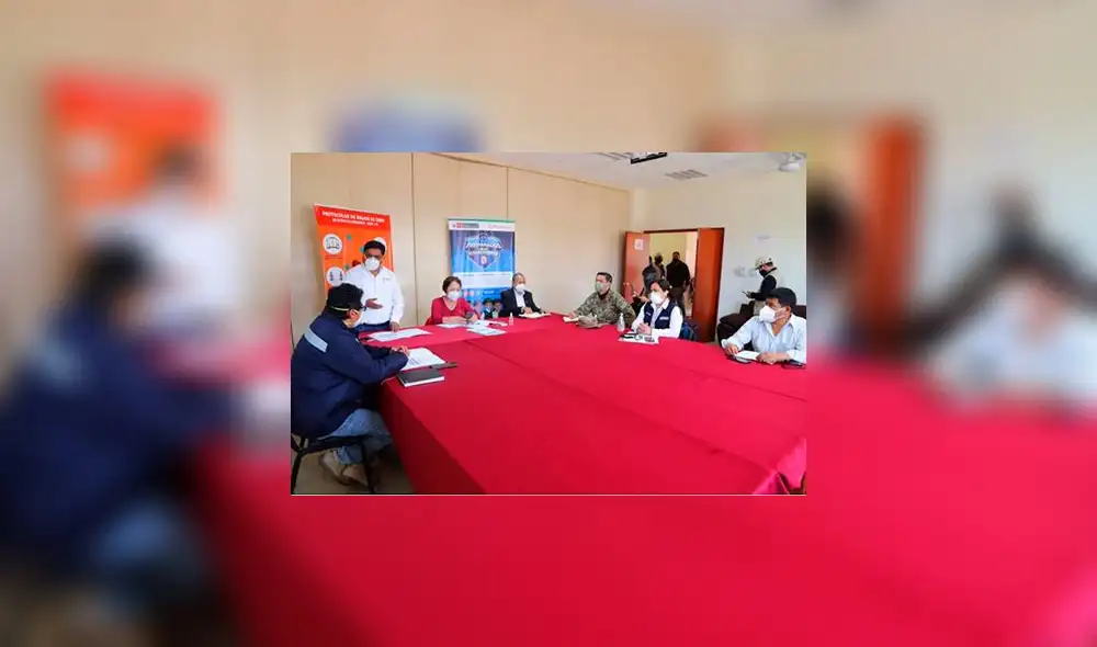 Ministra de la Mujer y Poblaciones Vulnerables, Rosario Sasieta, en reunión con autoridades de Tacna Ministra de la Mujer y Poblaciones Vulnerables, Rosario Sasieta, en reunión con autoridades de Tacna
