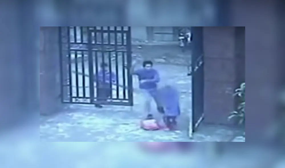 Ataque a un colegio de China registrado en diciembre del 2012. Foto: captura Ataque a un colegio de China registrado en diciembre del 2012. Foto: captura