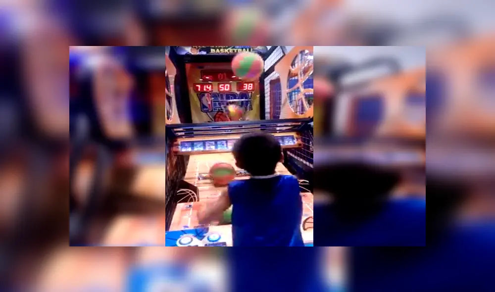 En Facebook, un pequeño se ganó los aplausos en un parque de diversiones al conseguir 900 puntos en máquina de baloncesto. En Facebook, un pequeño se ganó los aplausos en un parque de diversiones al conseguir 900 puntos en máquina de baloncesto.