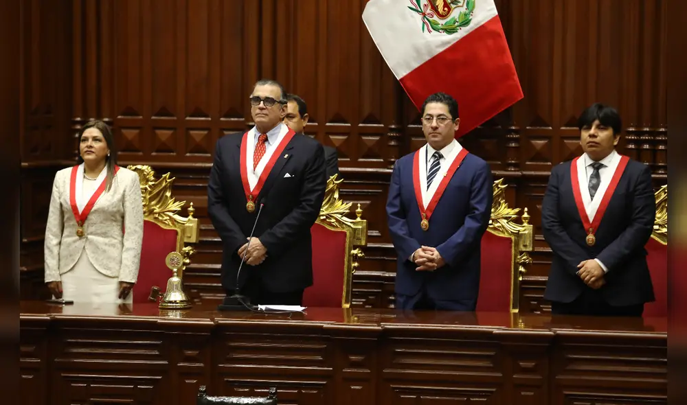 Mesa Directiva Foto: Jorge Cerdán / La República Mesa Directiva Foto: Jorge Cerdán / La República
