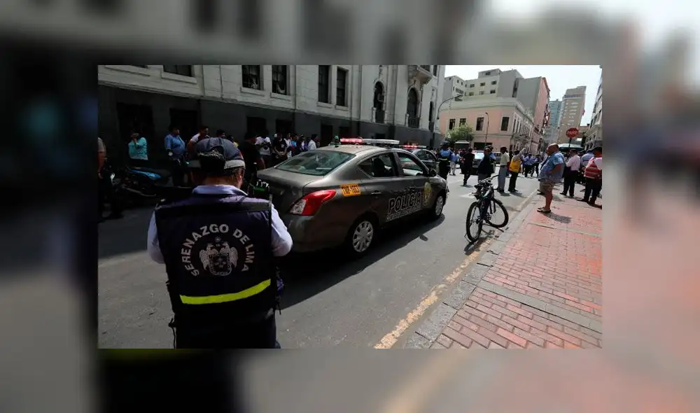 Cercado de Lima: sujetos ocasionaron balacera para realizar asalto a cambista en jirón Ocoña [FOTOS y VIDEO]