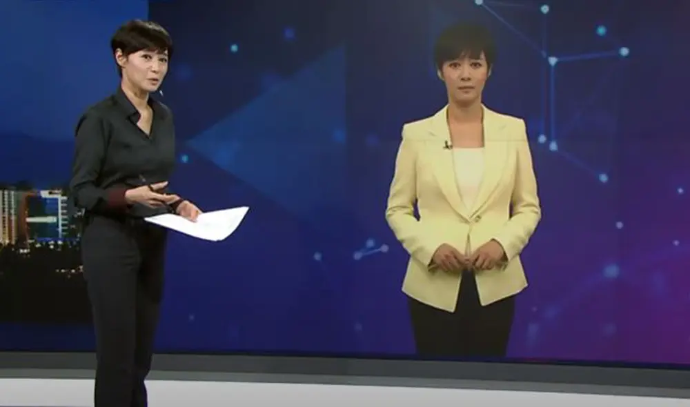 A la izquierda, la Kim Ju-ha de carne y hueso. A la derecha, en la pantalla, su réplica virtual generada por inteligencia artificial. Foto: Captura de YouTube A la izquierda, la Kim Ju-ha de carne y hueso. A la derecha, en la pantalla, su réplica virtual generada por inteligencia artificial. Foto: Captura de YouTube