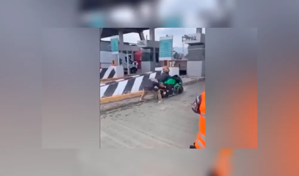 Desliza las imágenes para ver el bochornoso incidente protagonizado por estos jóvenes motociclistas. Foto: Captura/ YouTube Desliza las imágenes para ver el bochornoso incidente protagonizado por estos jóvenes motociclistas. Foto: Captura/ YouTube