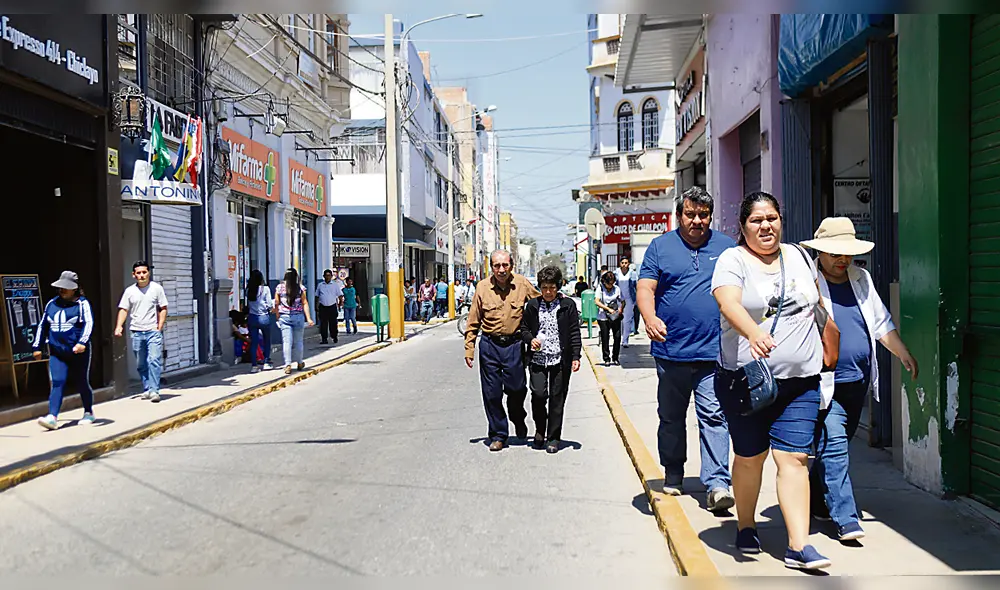 Sin vehículos. Calle Elías Aguirre será solo para peatones. Sin vehículos. Calle Elías Aguirre será solo para peatones.