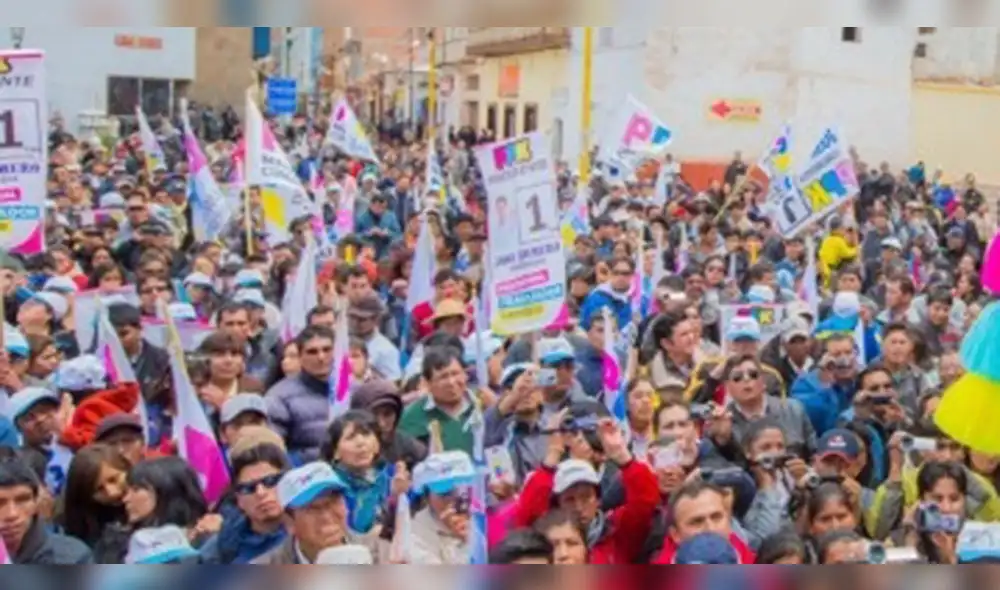 Desbande en Peruanos por el Kambio en Cusco